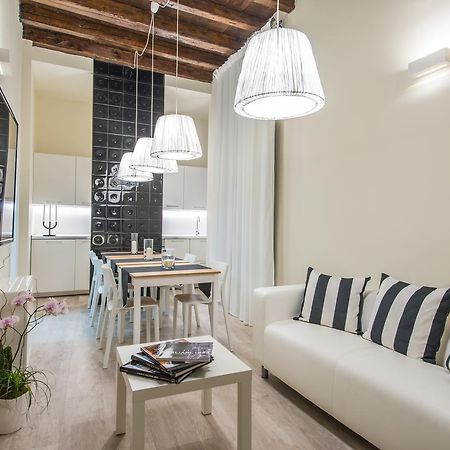 Hotel Luxuryenne Cagliari Exterior foto