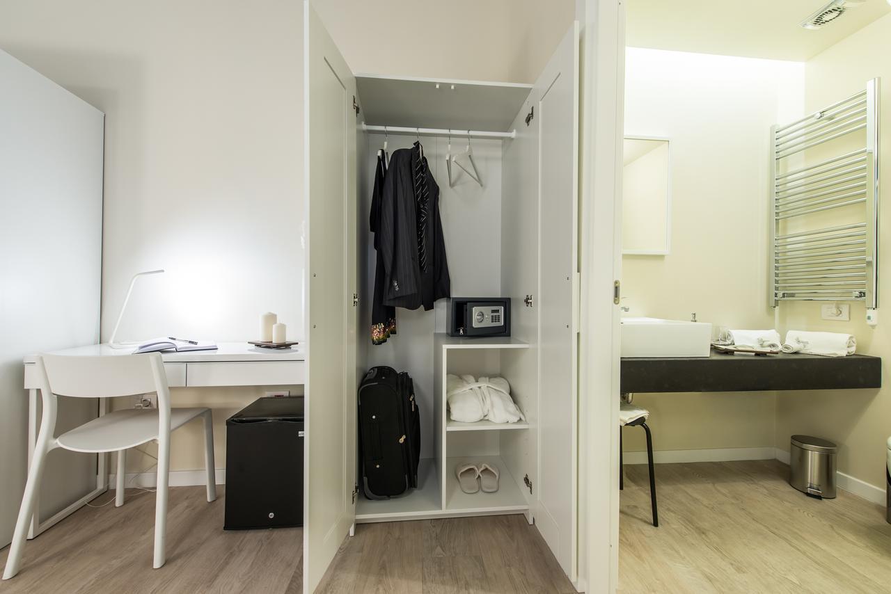 Hotel Luxuryenne Cagliari Exterior foto