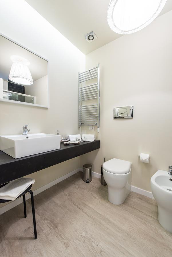 Hotel Luxuryenne Cagliari Exterior foto
